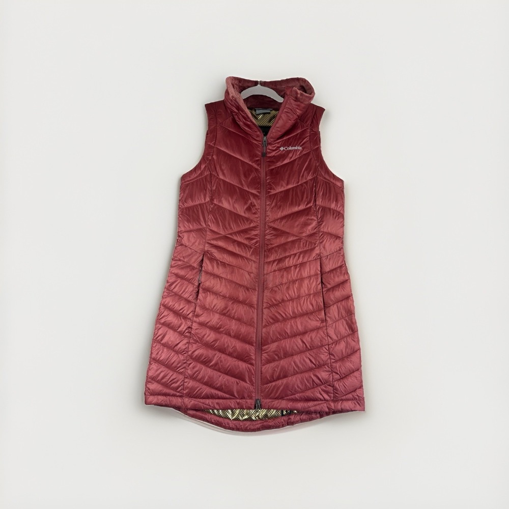 Columbia sleeveless vest, burgandy, full zip, collar, women's small, pockets